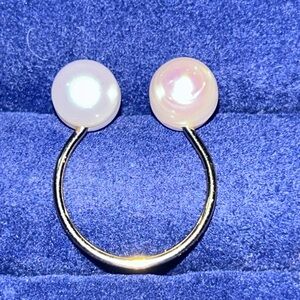 Open vintage gold ring Authentic 7/7.5 size pearl